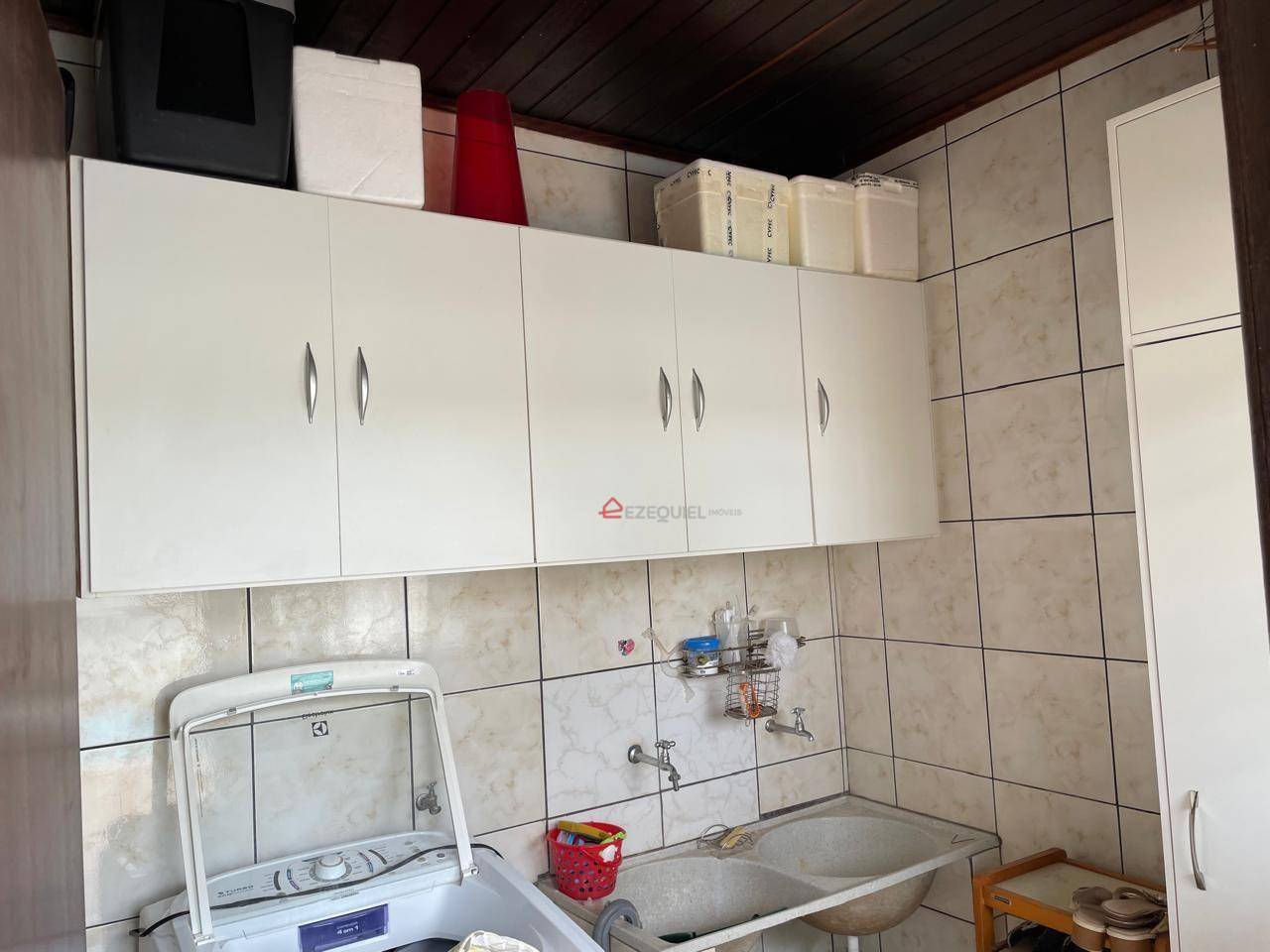 Casa à venda com 3 quartos, 160m² - Foto 8