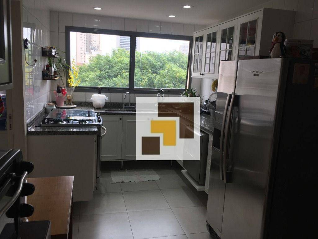 Apartamento à venda com 4 quartos, 172m² - Foto 8