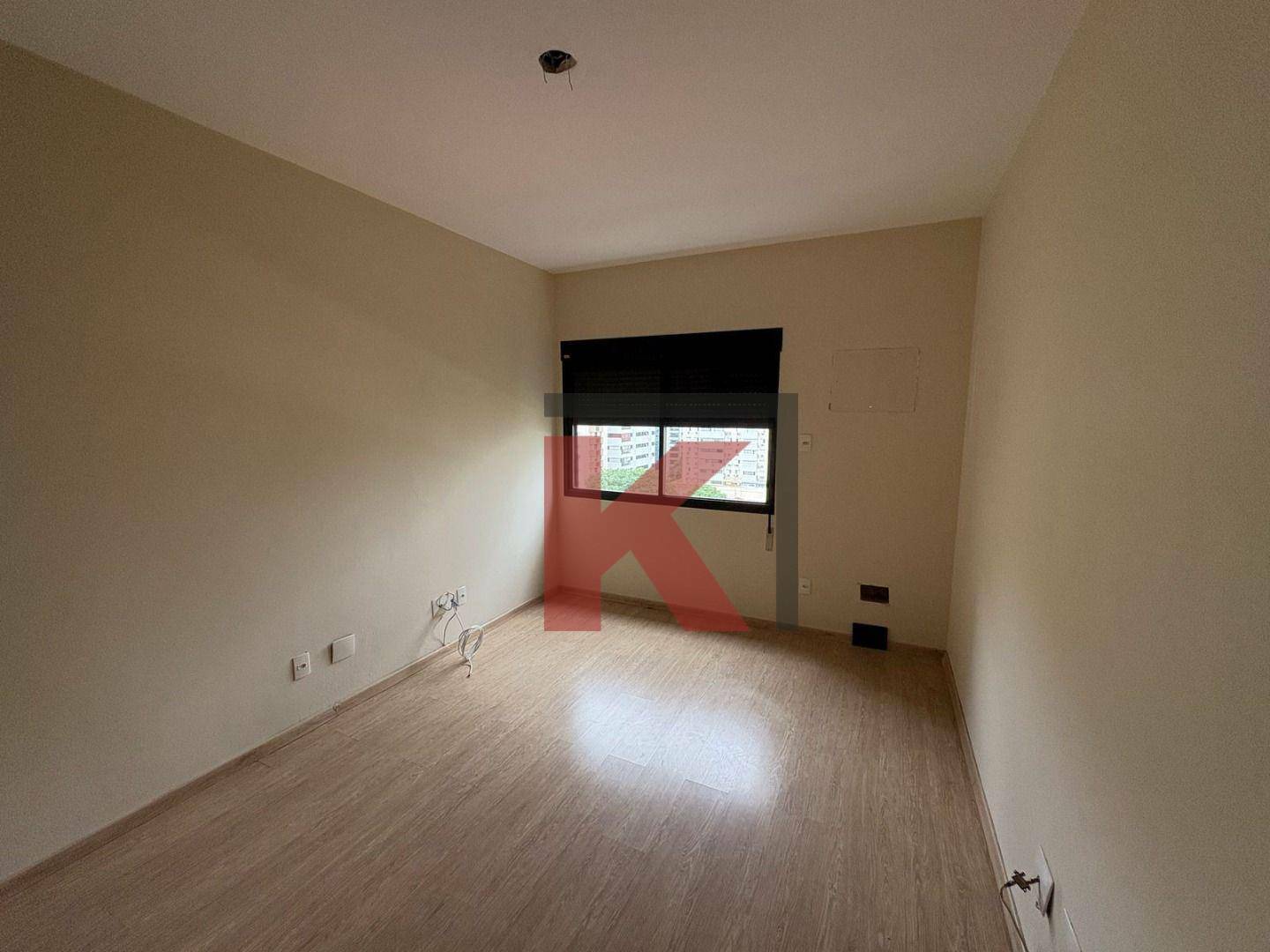 Apartamento para alugar com 4 quartos, 318m² - Foto 17