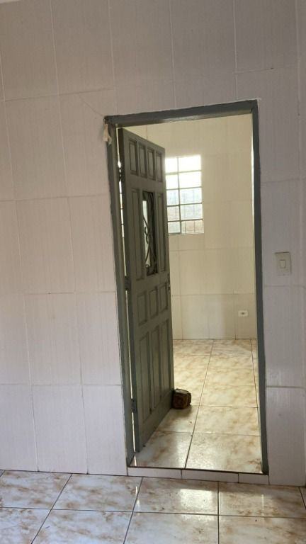 Casa para alugar com 2 quartos, 65m² - Foto 14