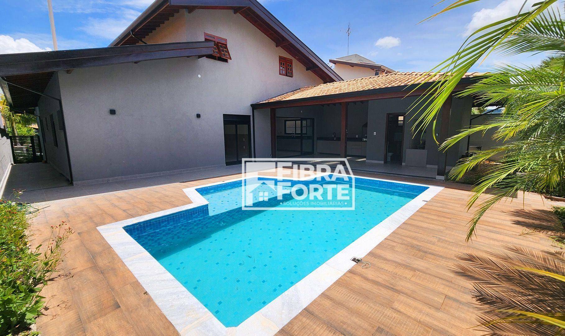 Casa de Condomínio à venda com 3 quartos, 270m² - Foto 2