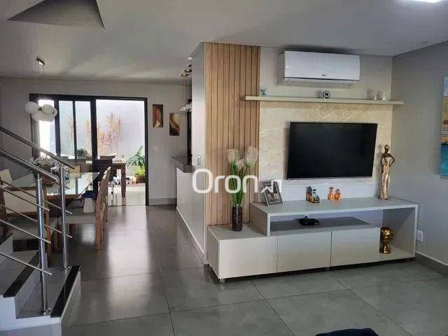 Sobrado à venda com 3 quartos, 147m² - Foto 1