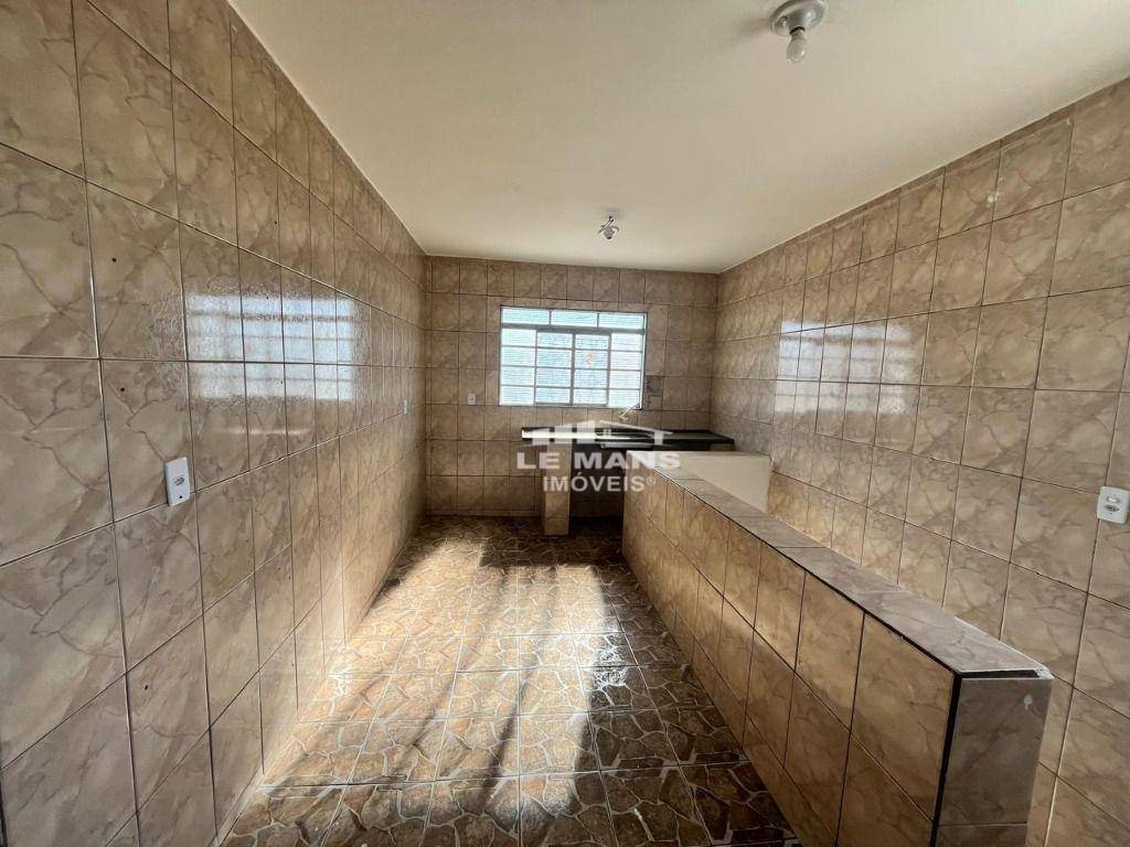 Casa, 3 quartos, 50 m² - Foto 2