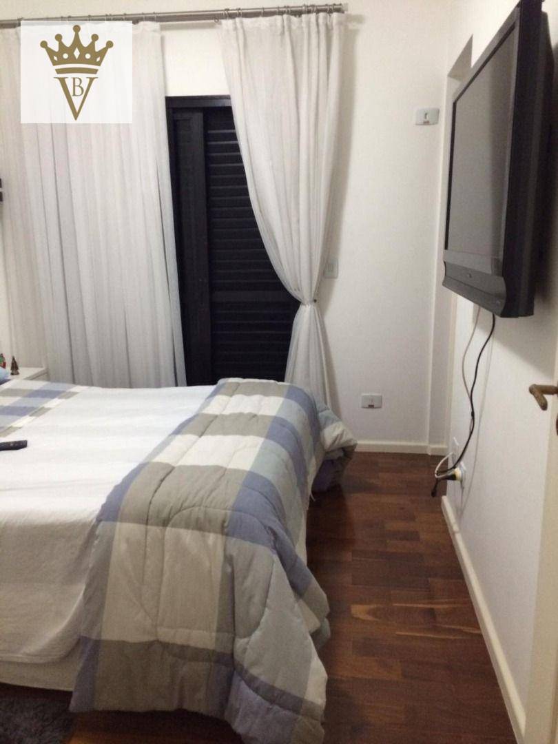 Apartamento à venda com 6 quartos, 240m² - Foto 9