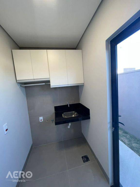 Casa de Condomínio à venda com 3 quartos, 207m² - Foto 5