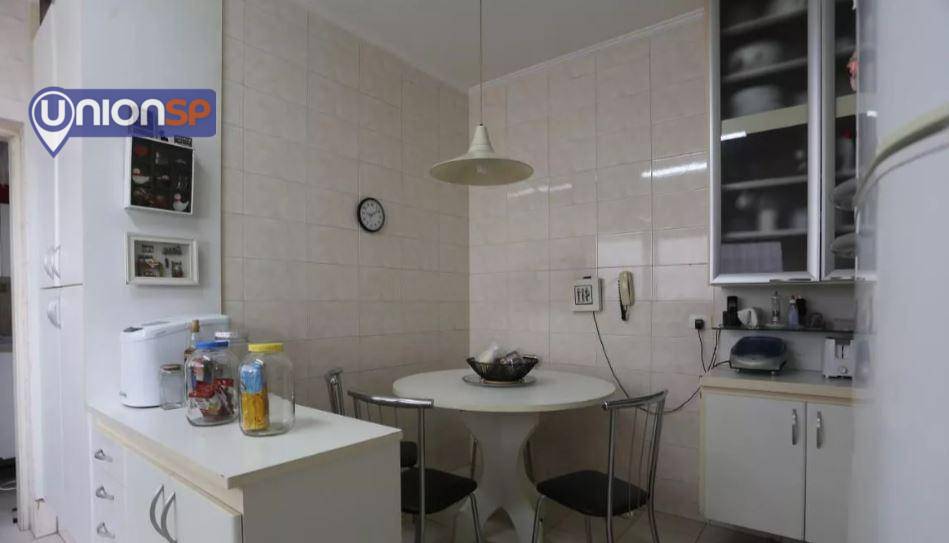 Apartamento à venda com 4 quartos, 200m² - Foto 10