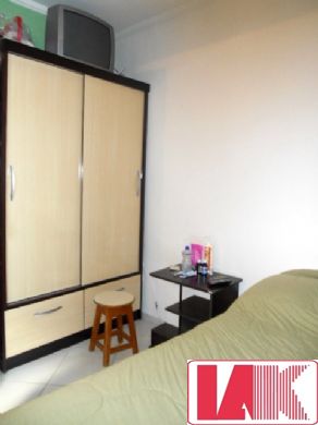 Apartamento à venda com 2 quartos, 80m² - Foto 3