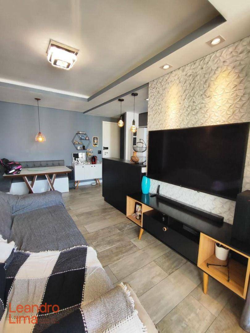 Apartamento para alugar com 2 quartos, 62m² - Foto 4