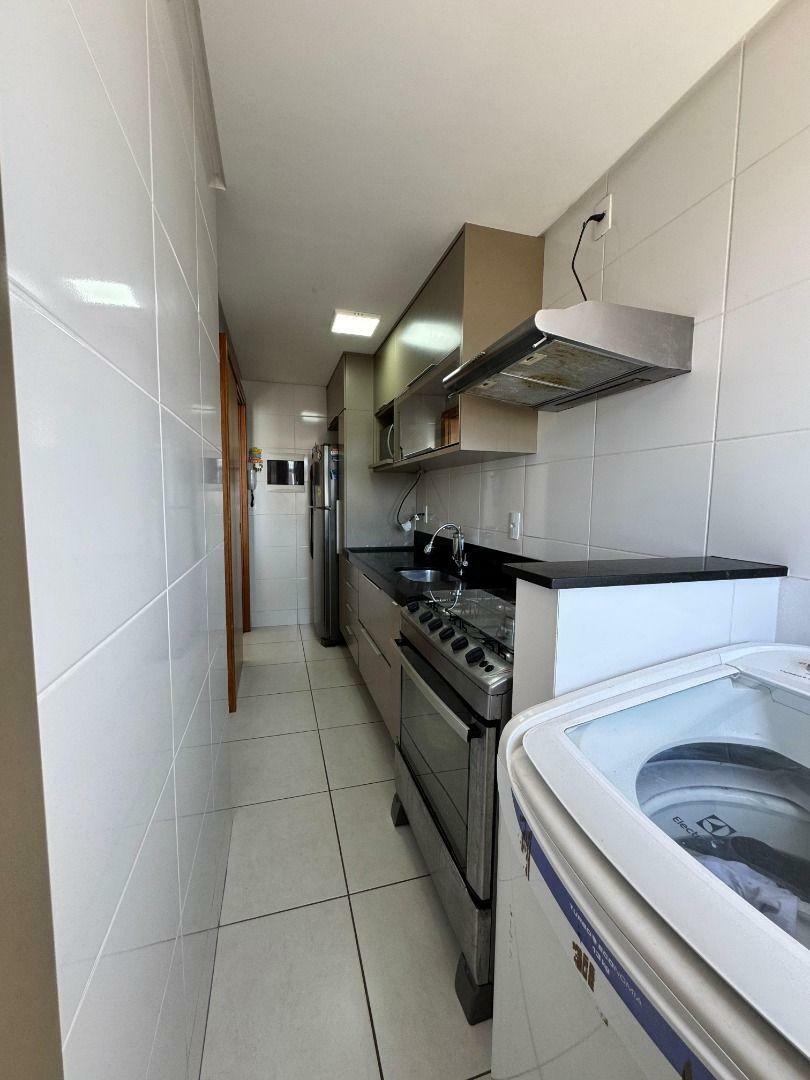 Apartamento à venda com 2 quartos, 70m² - Foto 12