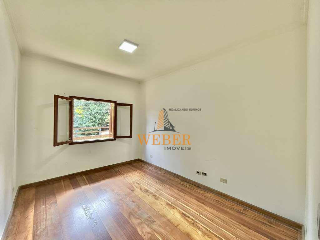 Casa de Condomínio à venda com 5 quartos, 360m² - Foto 31