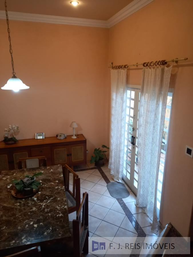 Sobrado à venda com 4 quartos, 250m² - Foto 10