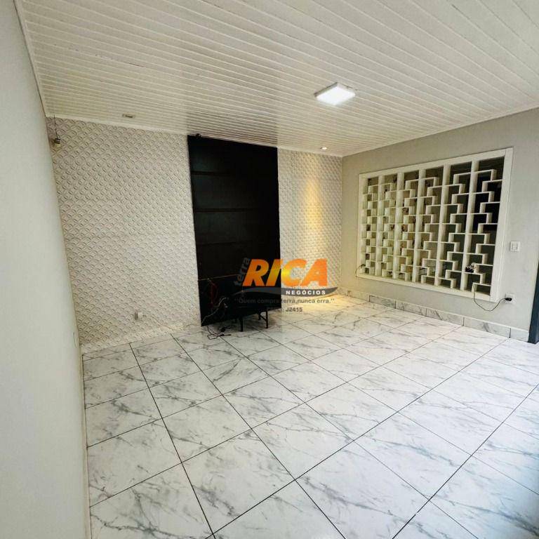 Casa à venda com 3 quartos, 210m² - Foto 20