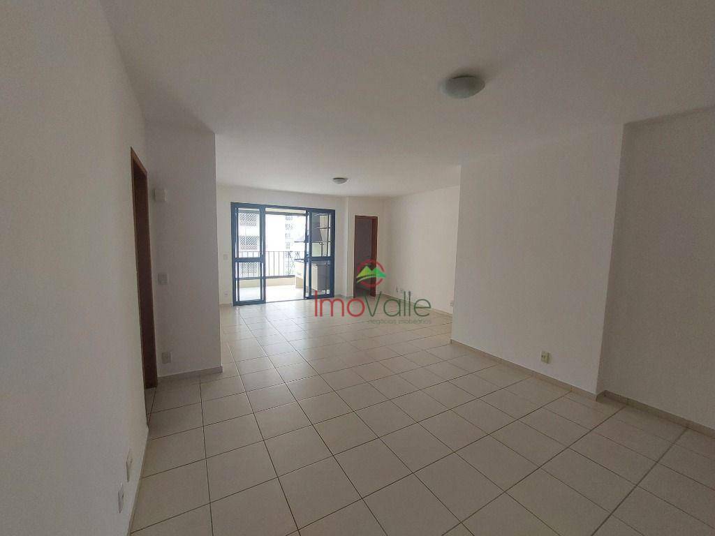 Apartamento para alugar com 4 quartos, 151m² - Foto 2