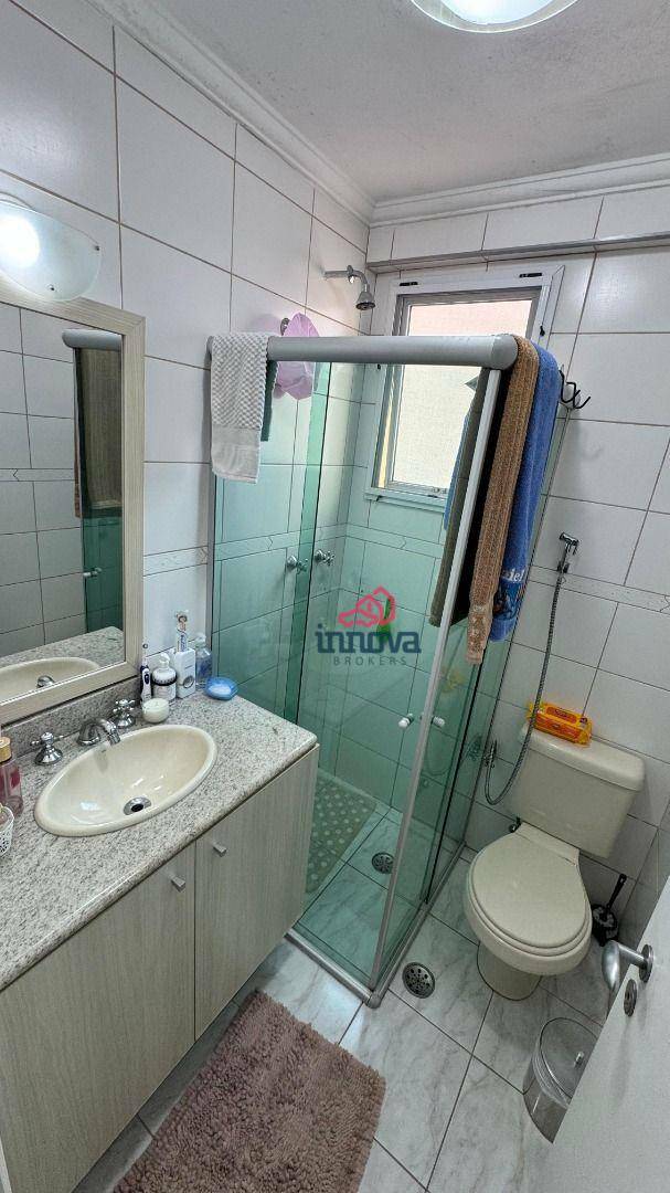 Apartamento à venda com 2 quartos, 65m² - Foto 8