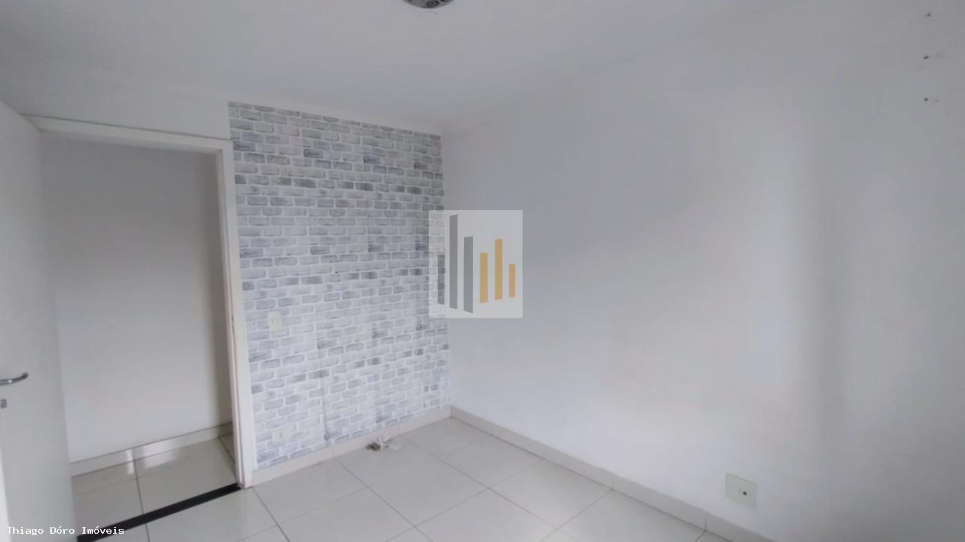 Apartamento para alugar com 2 quartos, 55m² - Foto 3