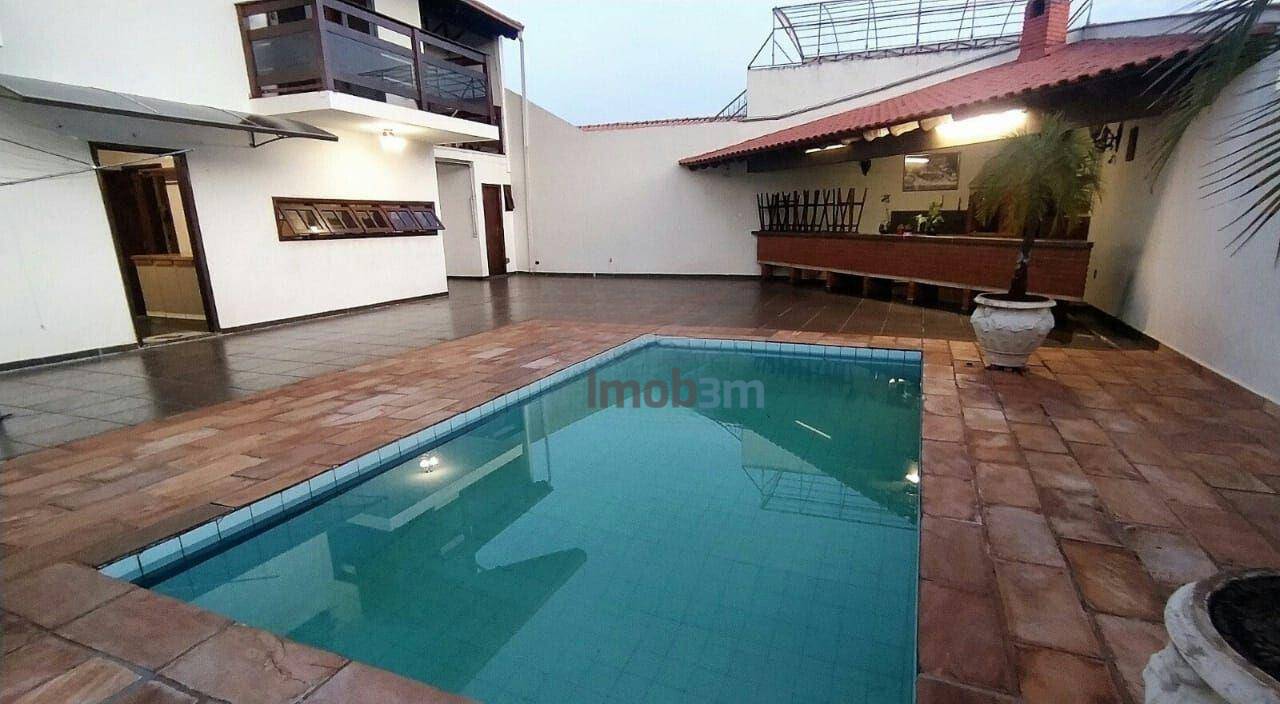 Sobrado à venda com 3 quartos, 249m² - Foto 21