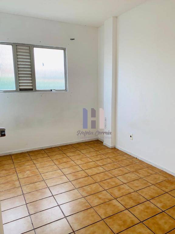 Apartamento para alugar com 3 quartos, 90m² - Foto 10