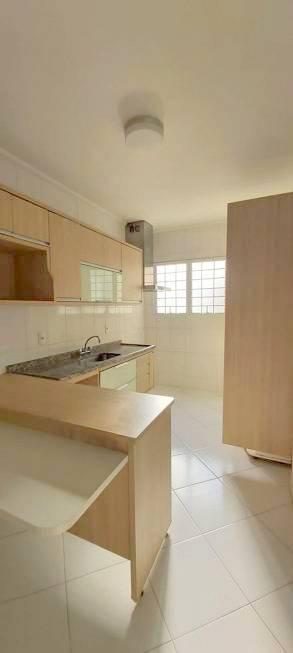 Apartamento à venda com 3 quartos, 106m² - Foto 8