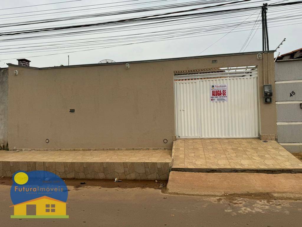Casa para alugar com 2 quartos, 154m² - Foto 1