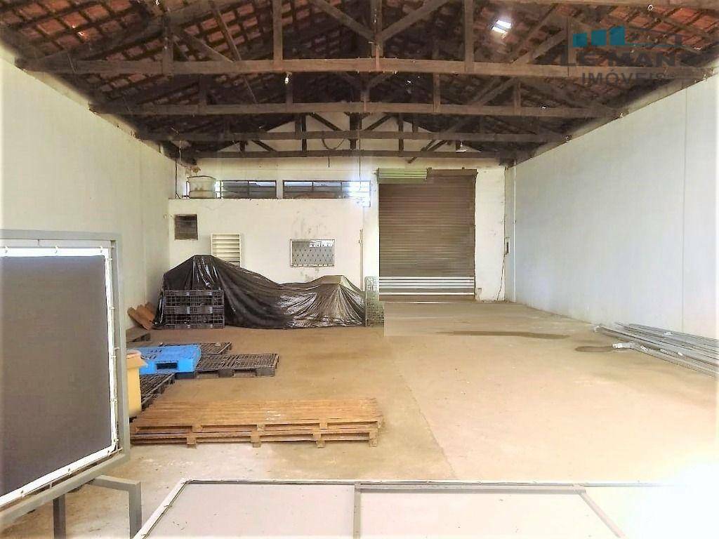 Depósito-Galpão-Armazém à venda, 218m² - Foto 2