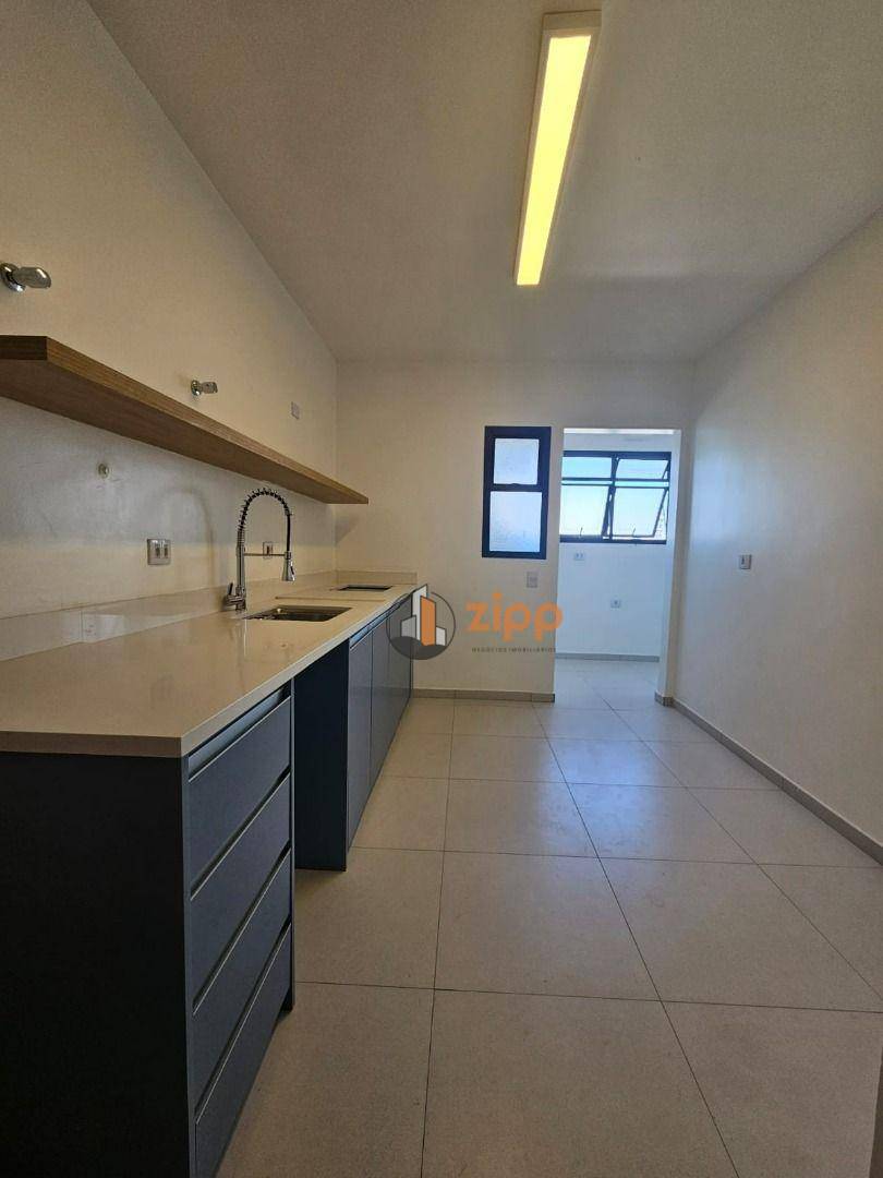 Cobertura à venda com 3 quartos, 204m² - Foto 8