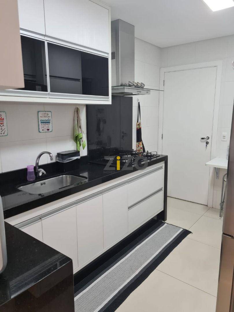 Apartamento à venda com 3 quartos, 119m² - Foto 13