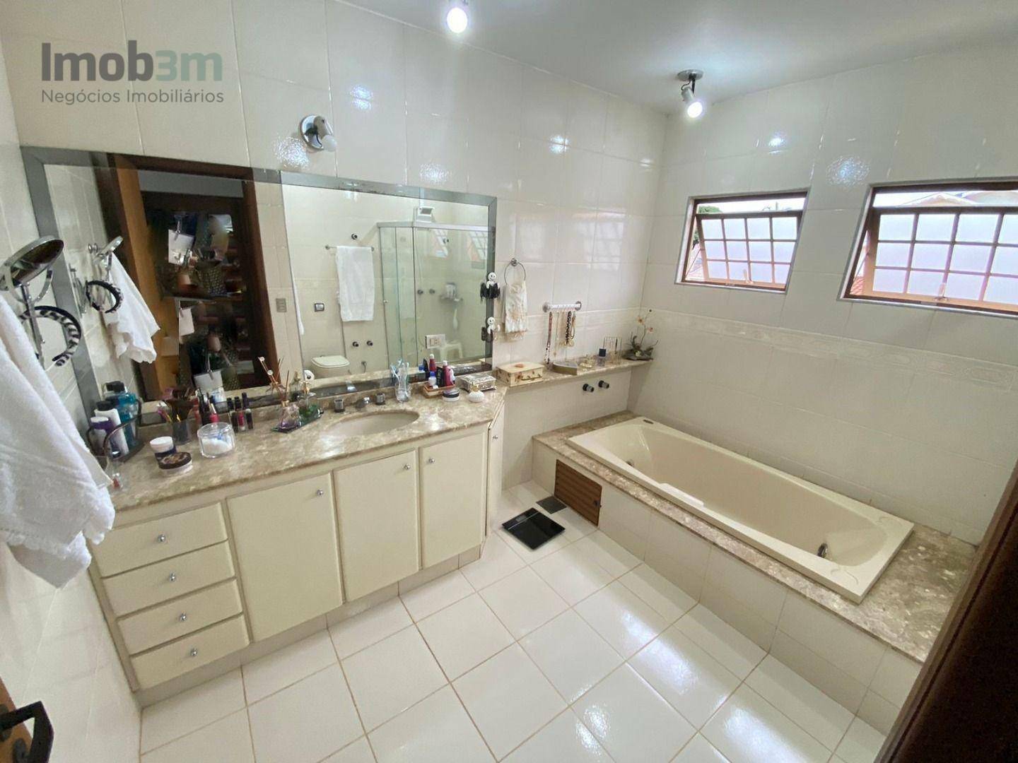 Sobrado à venda com 4 quartos, 360m² - Foto 40