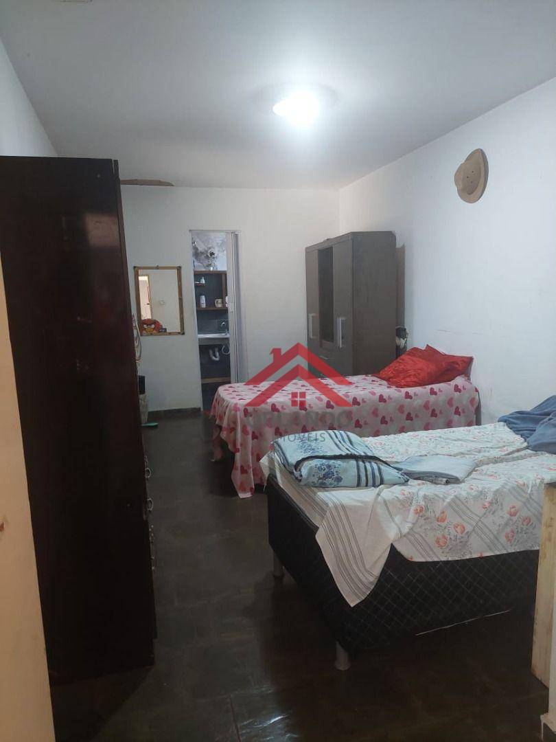 Casa à venda com 2 quartos, 180m² - Foto 5