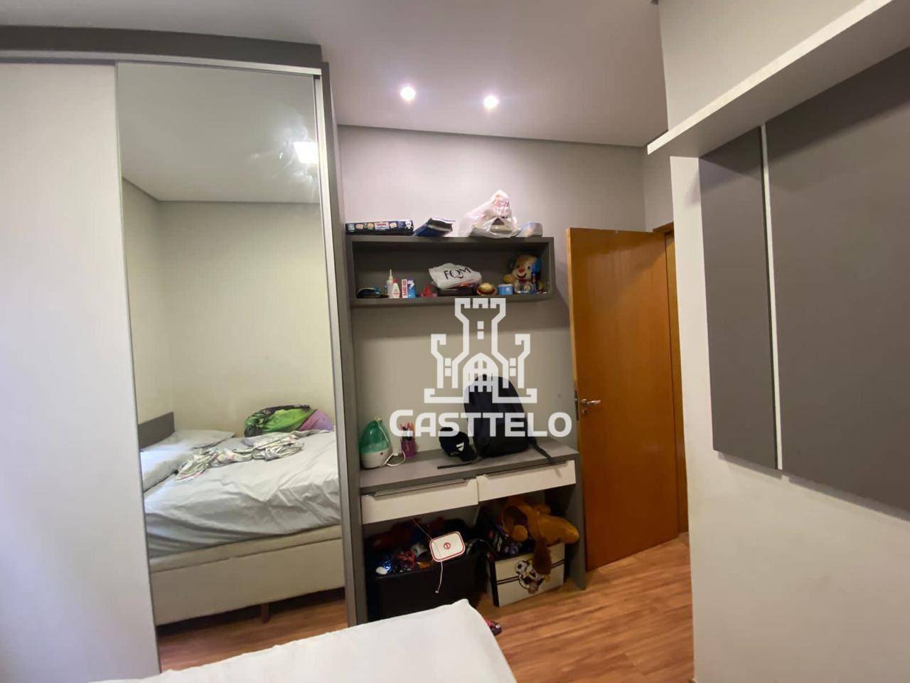 Casa à venda com 3 quartos, 170m² - Foto 14