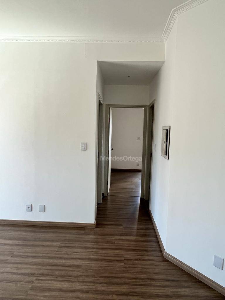 Apartamento à venda com 2 quartos, 66m² - Foto 4