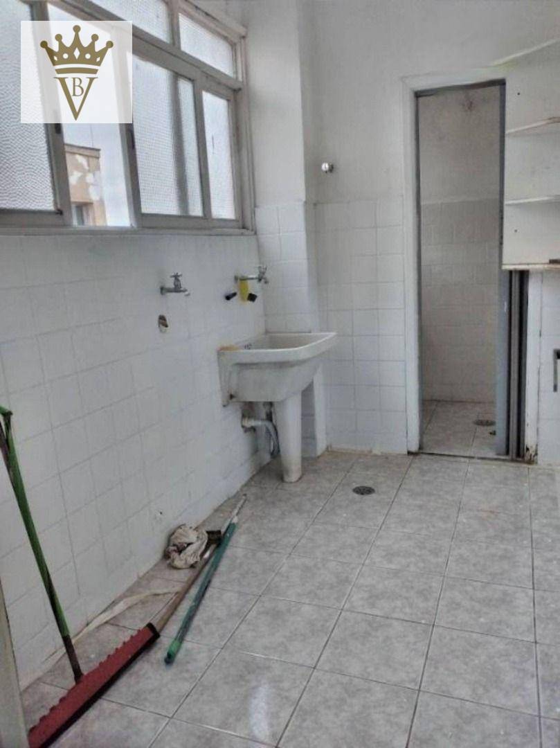 Apartamento à venda com 3 quartos, 136m² - Foto 10