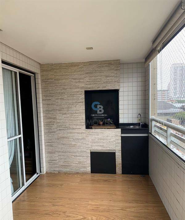 Apartamento à venda com 3 quartos, 98m² - Foto 1