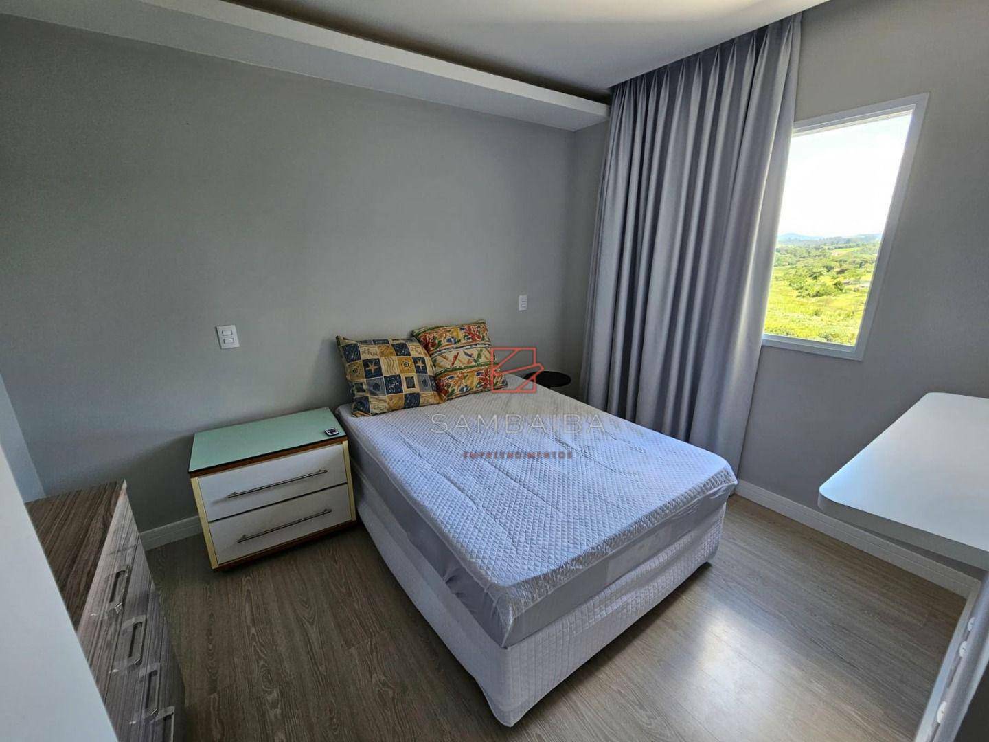 Apartamento para alugar com 2 quartos, 70m² - Foto 11