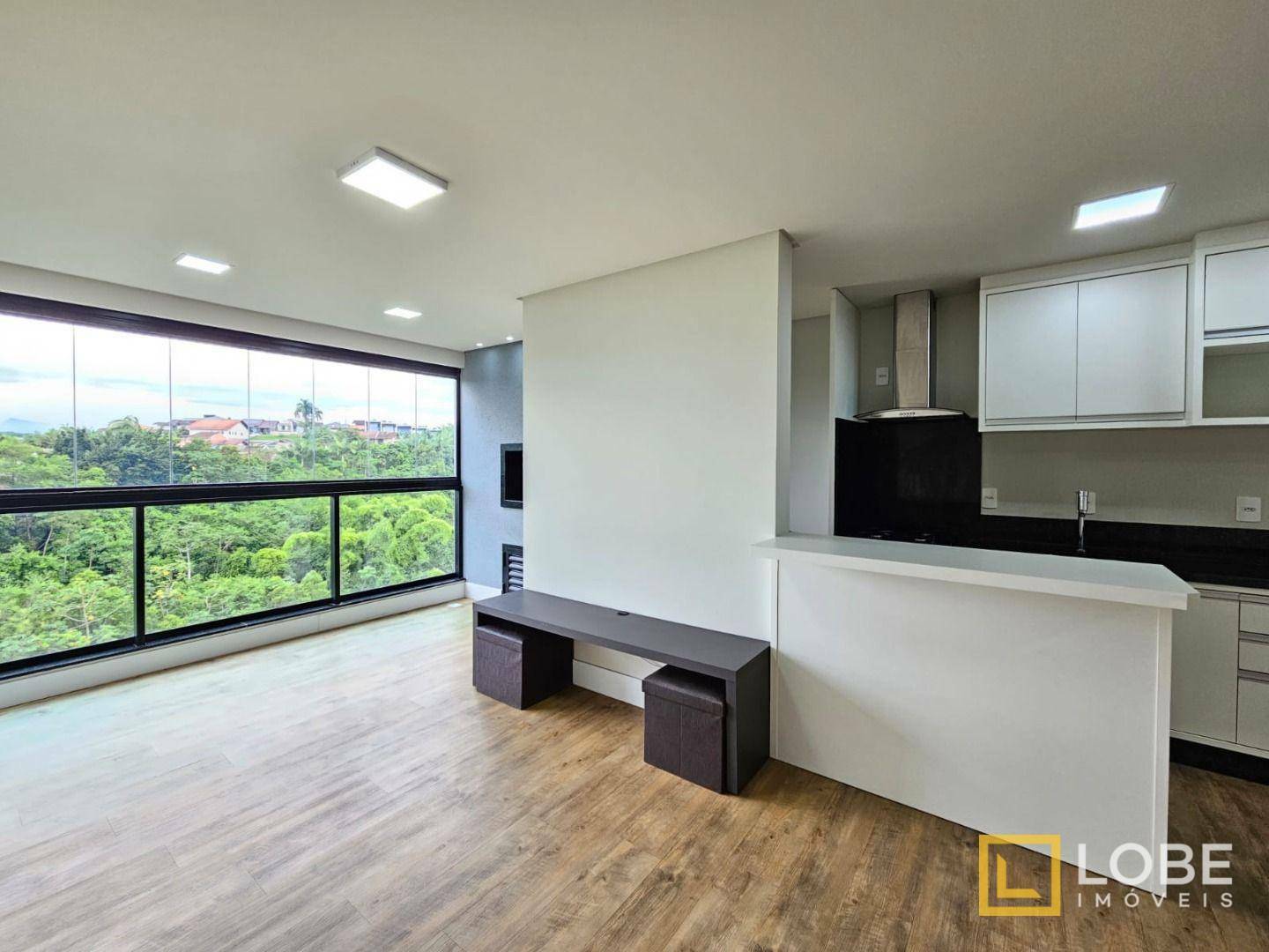 Apartamento à venda com 2 quartos, 71m² - Foto 2