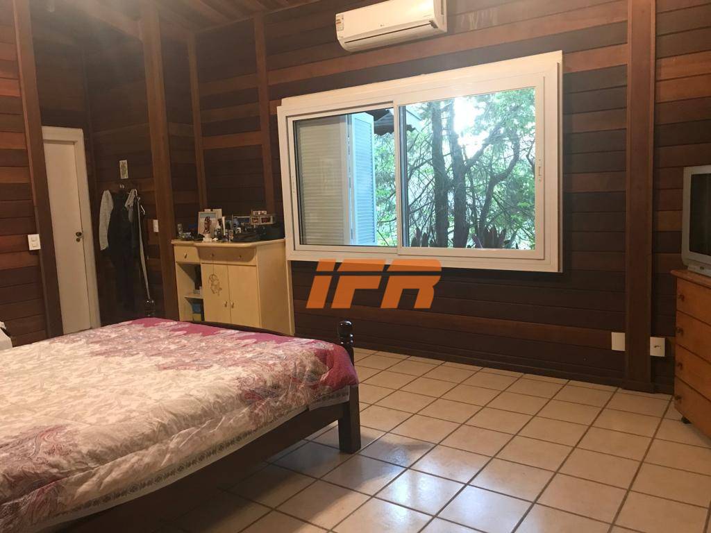 Casa de Condomínio à venda com 4 quartos, 322m² - Foto 18