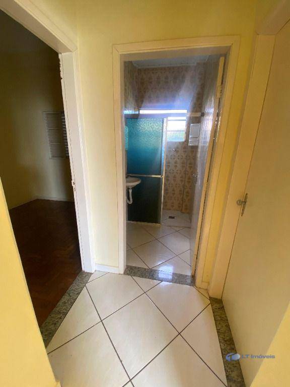Casa para alugar com 2 quartos, 35m² - Foto 2