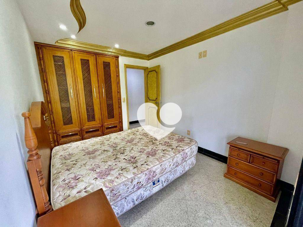 Apartamento à venda com 6 quartos, 299m² - Foto 23