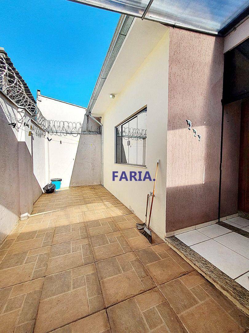 Casa à venda com 2 quartos, 109m² - Foto 18