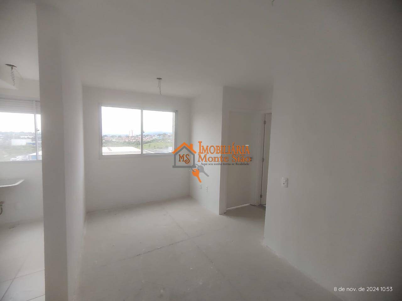 Apartamento à venda com 2 quartos, 42m² - Foto 1