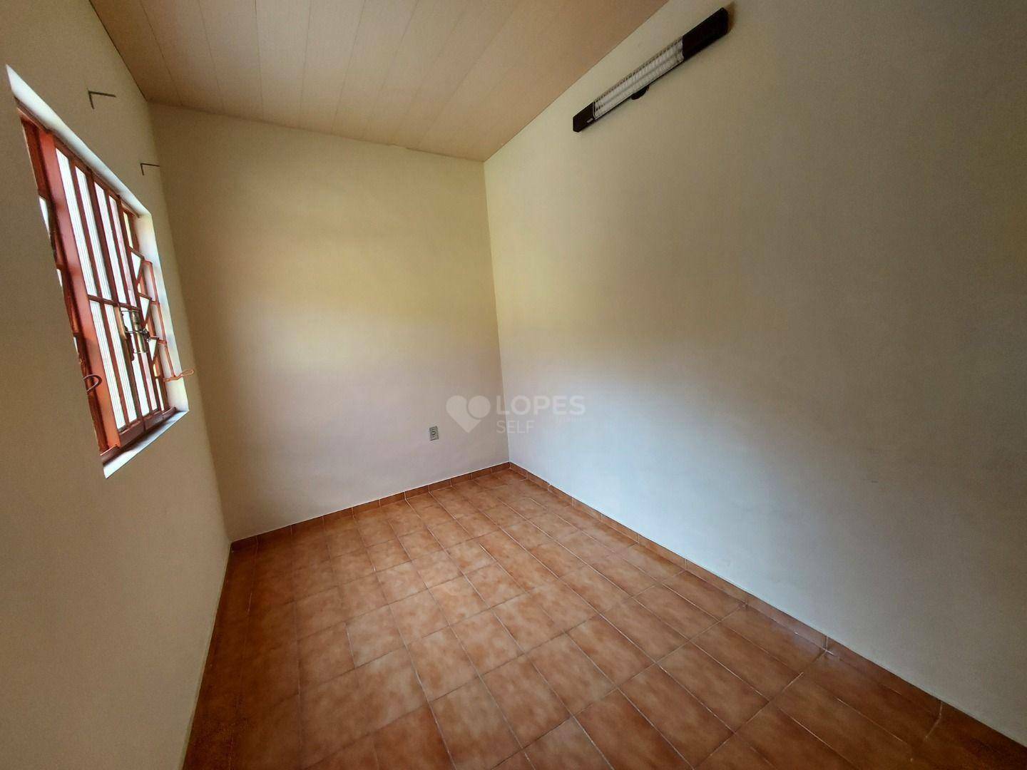 Casa à venda com 4 quartos, 250m² - Foto 12