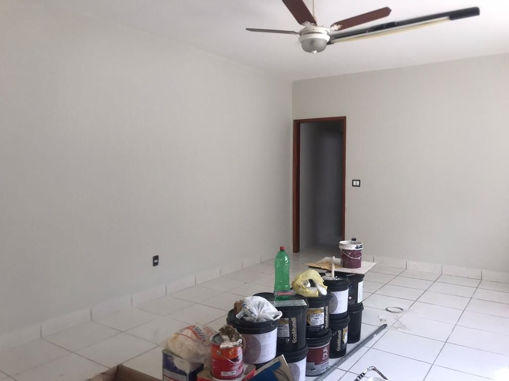 Casa para alugar com 3 quartos, 1m² - Foto 8