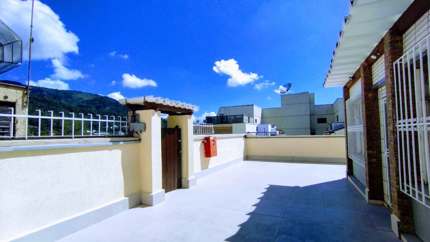 Cobertura à venda com 2 quartos, 101m² - Foto 1
