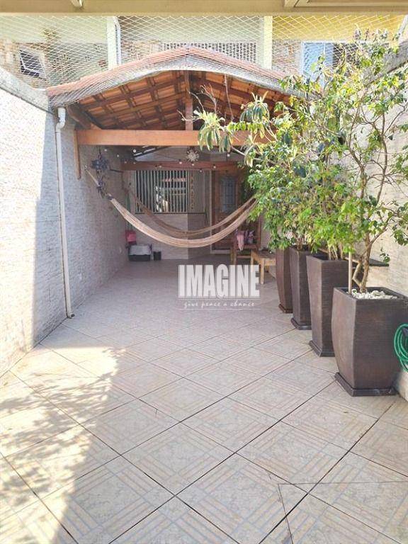 Sobrado à venda com 3 quartos, 110m² - Foto 15