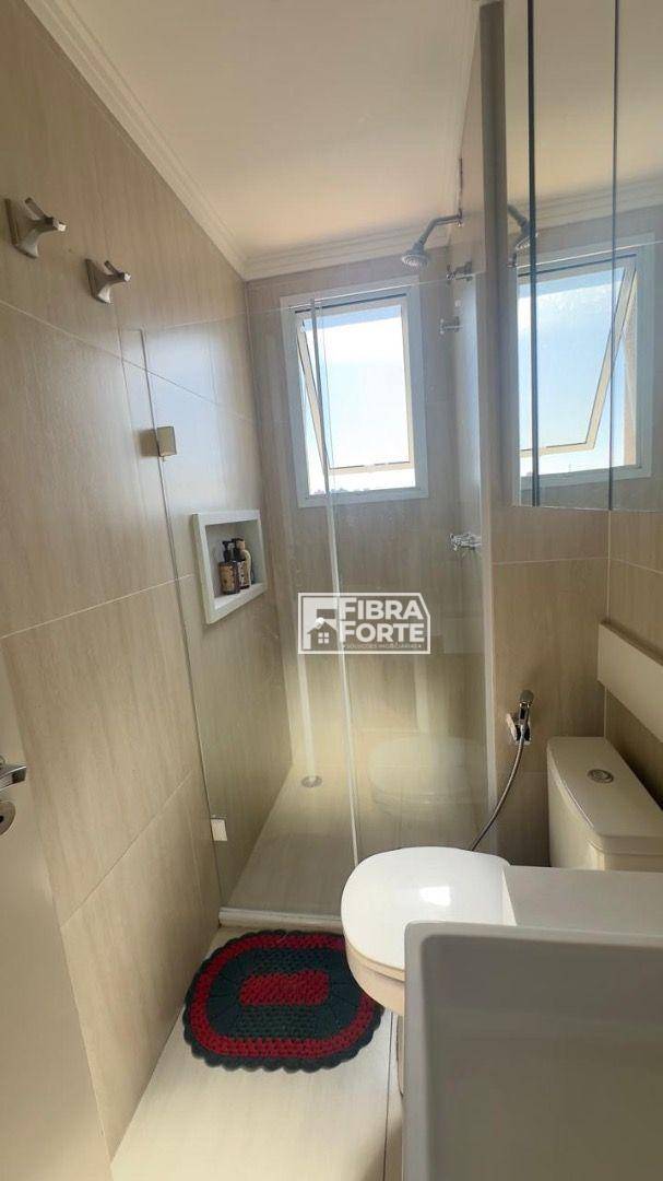 Apartamento à venda com 2 quartos, 75m² - Foto 13