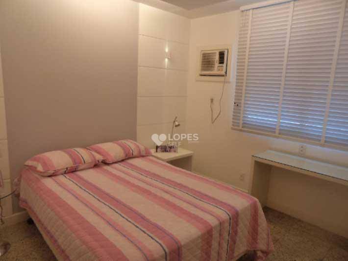 Apartamento à venda com 4 quartos, 169m² - Foto 11