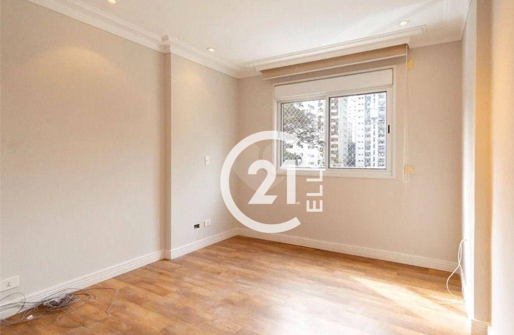 Apartamento à venda com 4 quartos, 200m² - Foto 16