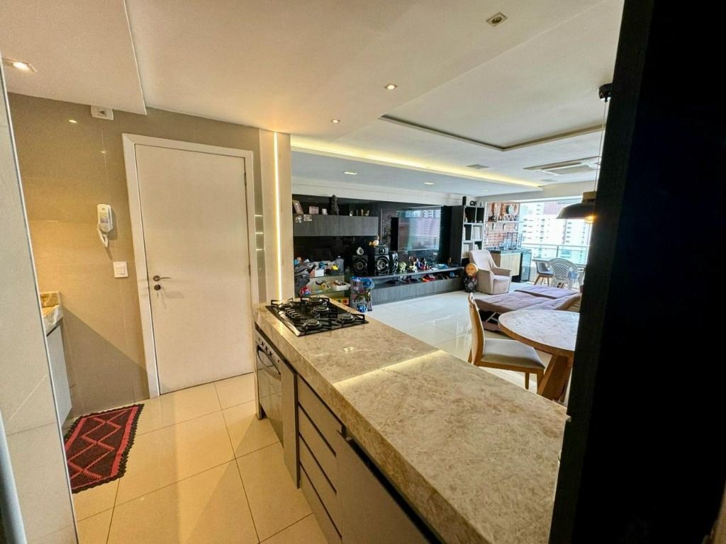 Apartamento à venda com 3 quartos, 110m² - Foto 17