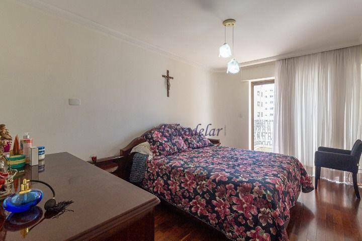 Apartamento à venda com 4 quartos, 228m² - Foto 20