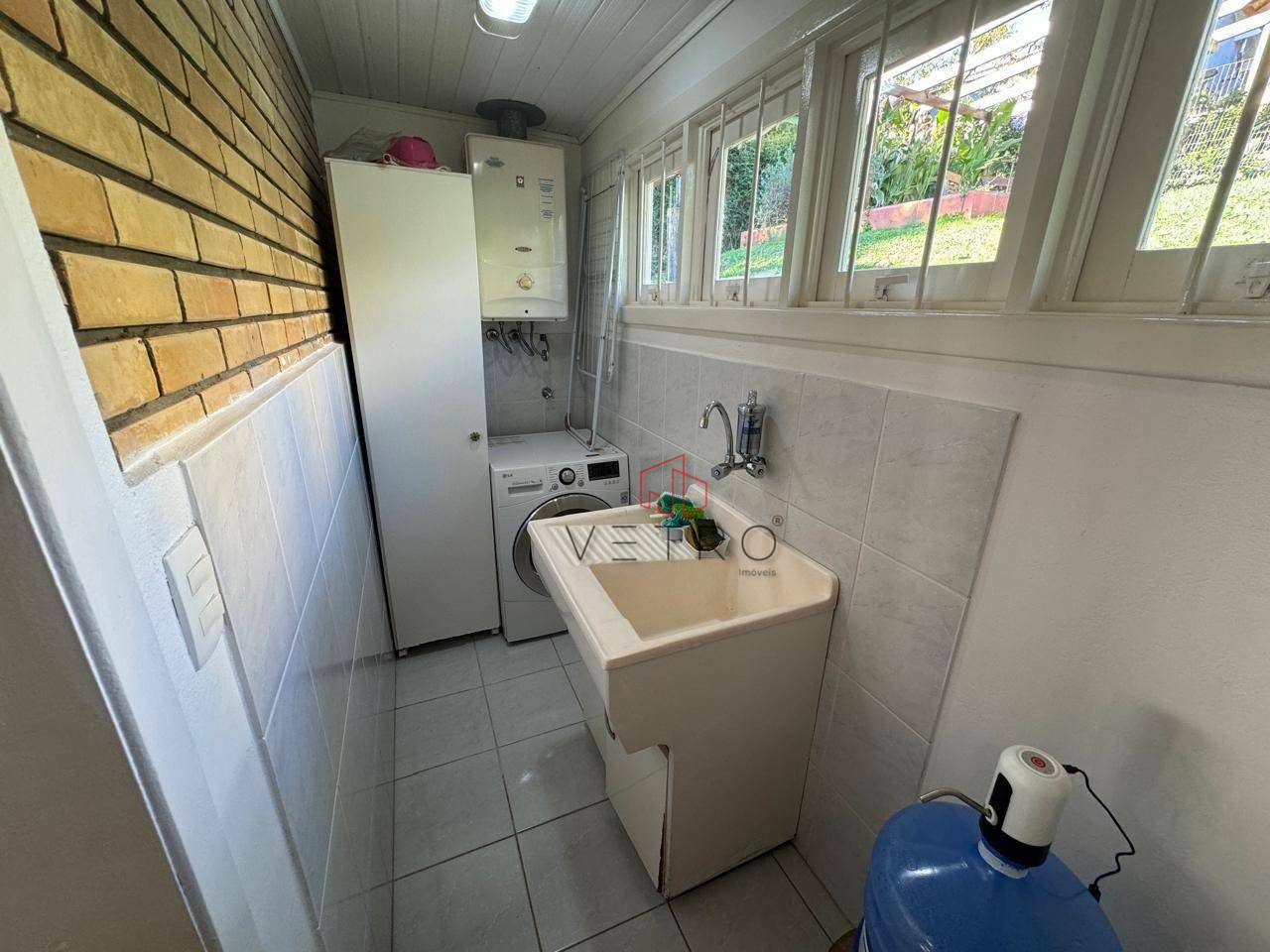 Casa à venda com 3 quartos, 65m² - Foto 13