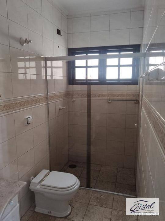 Casa à venda e aluguel com 8 quartos, 270m² - Foto 26